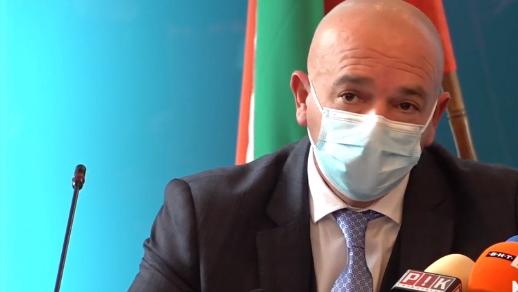 Ген. Мутафчийски: От количеството на вирусния товар зависи колко тежко ще протече заболяването